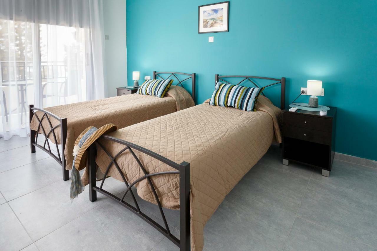 Coral Bay Sea Breeze Apartments - 3 Bedroom Apartment 페이야 외부 사진
