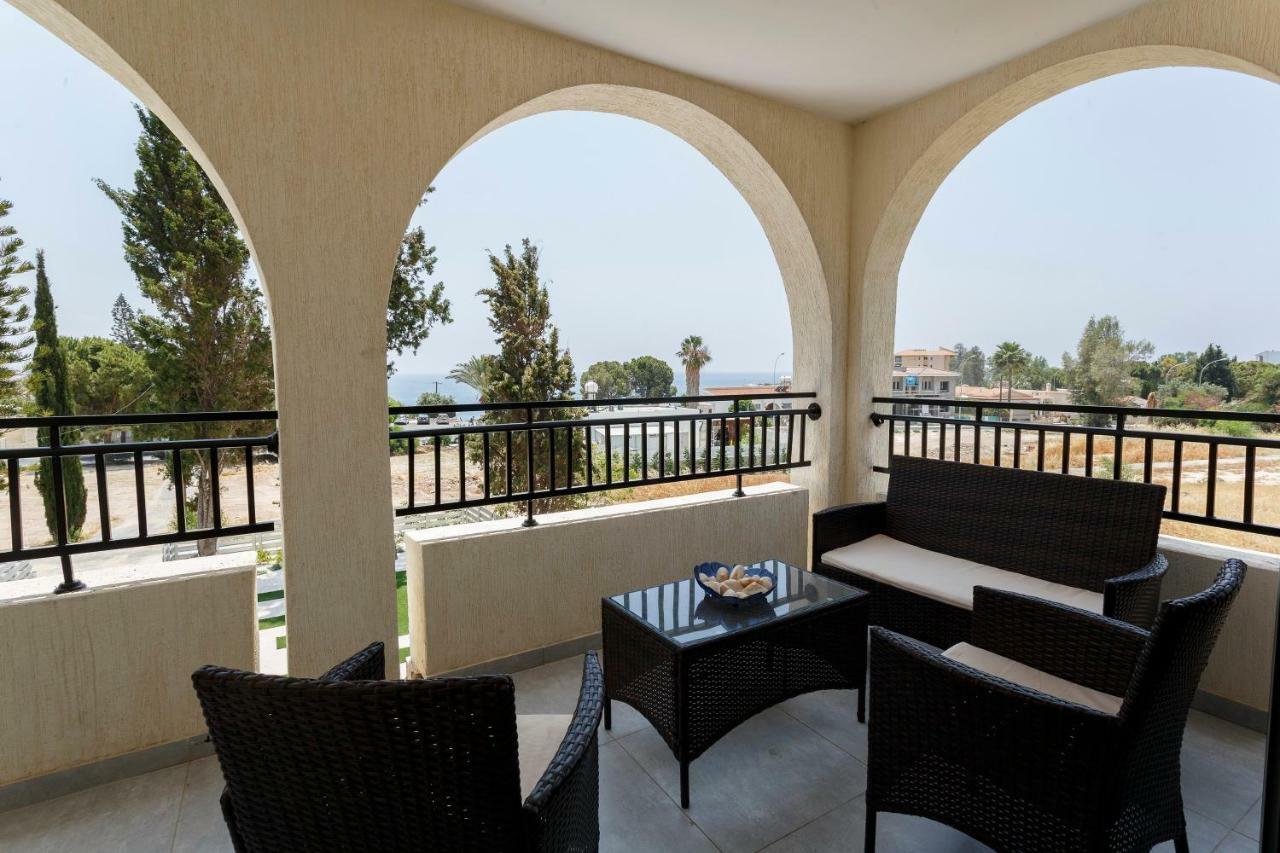 Coral Bay Sea Breeze Apartments - 3 Bedroom Apartment 페이야 외부 사진